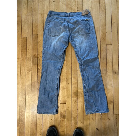 Levi’s Signature Jeans Women’s 34x30 Vintage Light Wash Bootcut Mid Rise - Picture 10 of 16